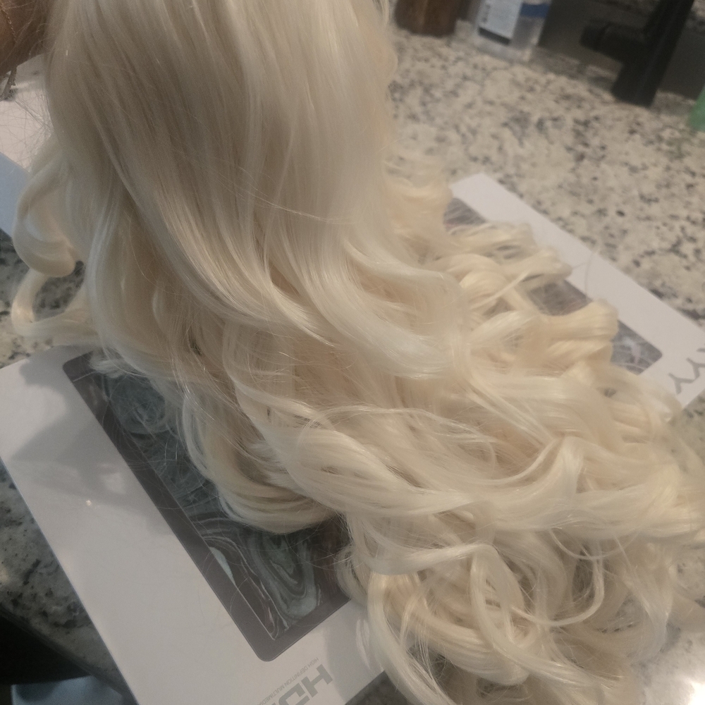 Luxurious Blonde Hair Extensions